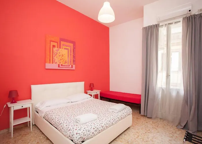 Large Near Coliseum Appartement *